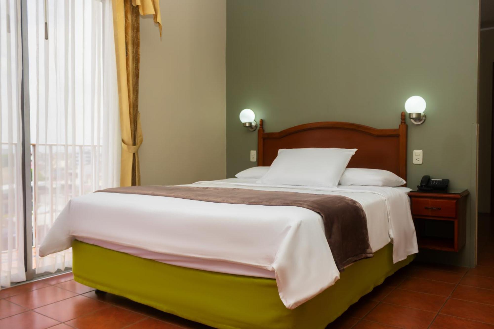 Grand Hotel Americano Machala Exterior photo
