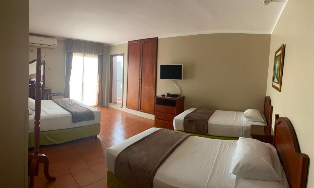 Grand Hotel Americano Machala Exterior photo